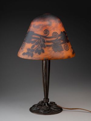 a lamp that is sitting on top of a table