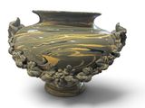 une image représentant un vase sur fond blanc