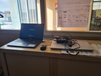 Lot de deux ordinateurs portables ASUS : E510 et Vivobook 17… - Photo 1