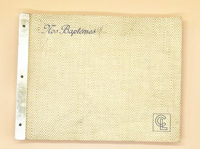 BAPTEME / Album de présentation de 16 dessus de coffrets à d…