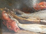 un tableau représentant des poissons posés sur une table, avec d'autres poissons sur cette même table