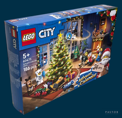 une boîte contenant un sapin de Noël Lego City