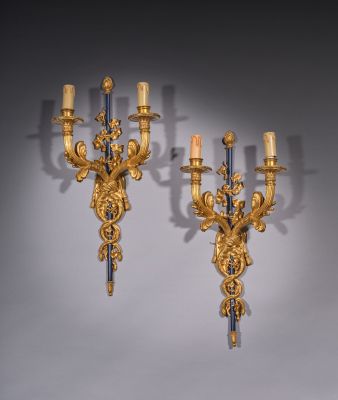 paire d'appliques murales de style Louis XV