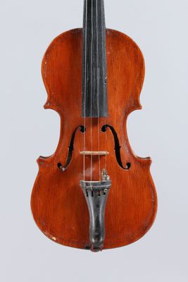 Violon 1/2 d'Art Populaire. Fond décollé. 315mm