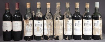 plusieurs bouteilles de vin sont alignées sur une table