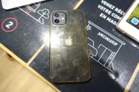 A L'ETUDE : Un téléphone portable APPLE iPhone 12 n°modèle M… (photo 2)