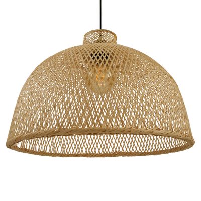 un gros plan d'une lampe suspendue au plafond