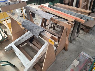 12 Tréteaux bois Mise à prix : 60 €