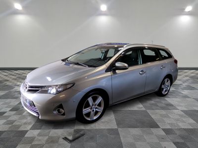 TOYOTA - AURIS TOURING SPORTS 124 D-4D STYLE - GO - Mise en …