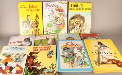 de nombreux livres pour enfants posés sur une table