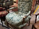 le nombre de chaises qui sont assises ensemble dans une pièce