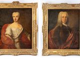 deux tableaux représentant un homme et une femme en tenue de cérémonie