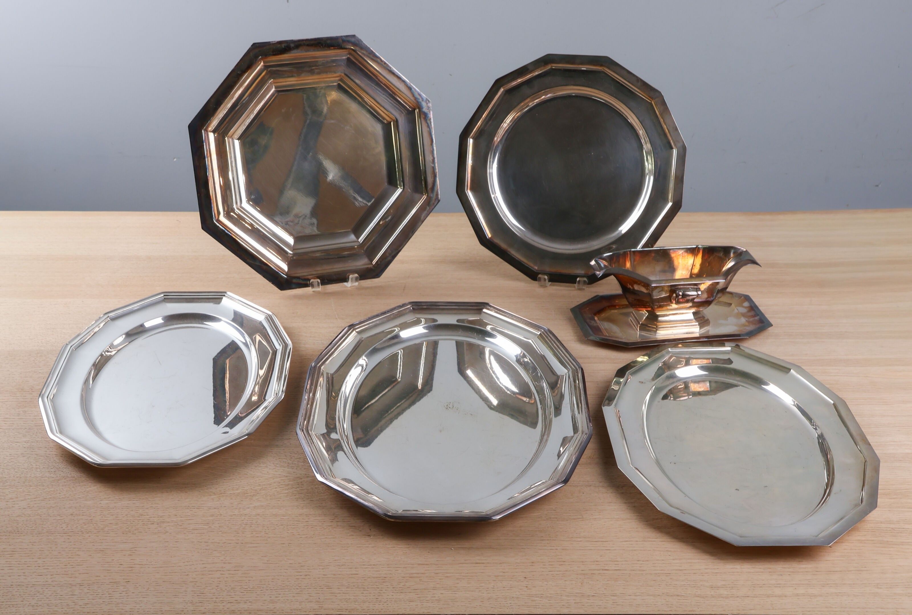 Objets d'art & Curiosités