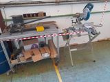 a machine that is sitting on a table in a garage