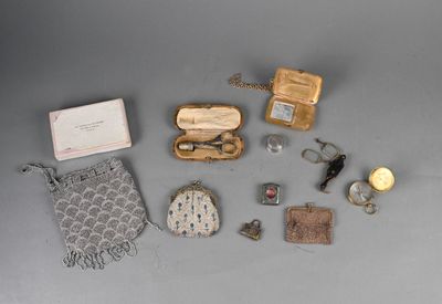 many items that are sitting on the table together