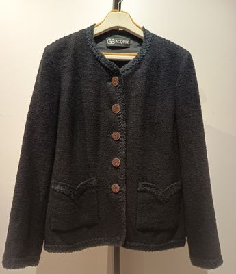 G BACQUIE Veste de tailleur noire à deux poches avant, bouto…