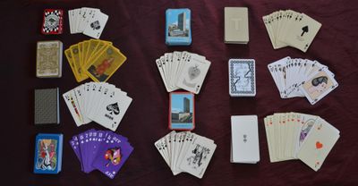 Neuf jeux de différentes marques dont deux jeux DAINIPPON Pl…