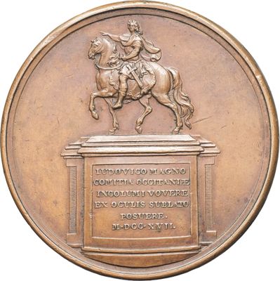 médaille de bronze représentant un homme à cheval sur un socle