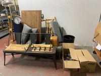 Ensemble mobilier comprenant :