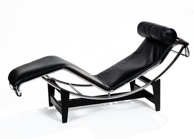 an image of a black leather chaise lounger with a black leather seat