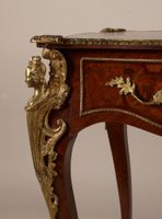 Bureau plat à plateau rectangulaire, de forme galbée toutes … (photo 4)