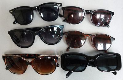 6 paires de lunettes de soleil