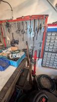 Etabli et son contenu (visserie, boulonnerie, un peu d'élect… (photo 4)