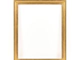 cadre doré sur fond blanc avec un espace réservé pour une photo