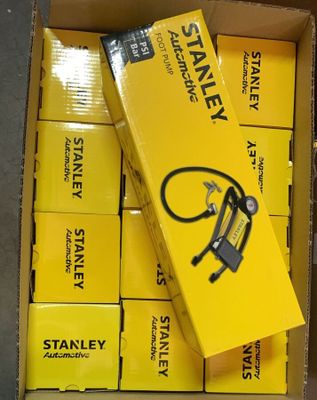 Pompe à Pied Stanley STHT80894-1 - 3 Adaptateurs Inclus - Pour Vélo, Ballon, Voiture - Compacte