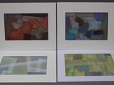 deux cartes conçues pour ressembler à des tableaux abstraits