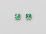 une paire de boucles d'oreilles en émeraude et diamant
