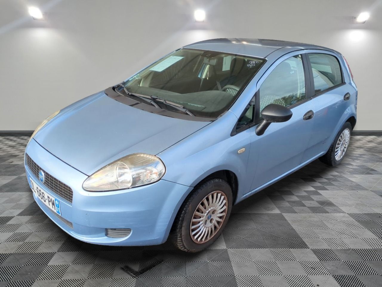 FIAT - GRANDE PUNTO 1.2 8V 65 DYNAMIC - ES - Mise en service…
