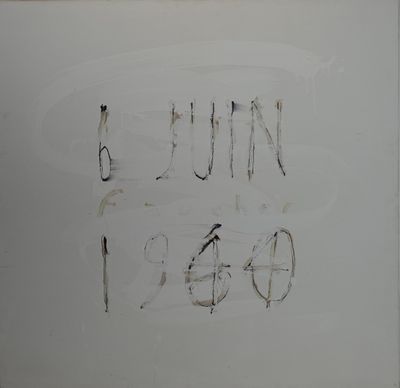un mur blanc sur lequel est écrit : « J'ai couru en 1940 »