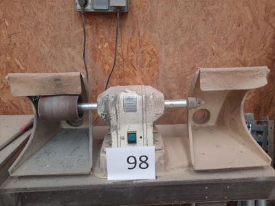 a machine that is sitting on top of a table