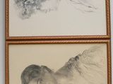 deux dessins encadrés représentant une femme et un homme dans une pièce