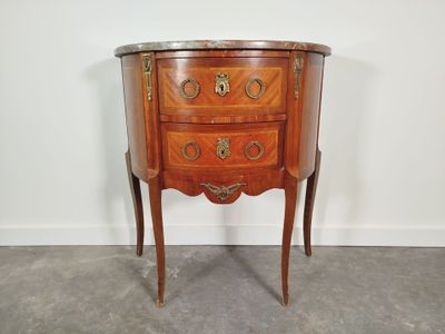 Commode demi-lune de style Louis XVI en placage de bois de r…
