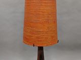 paire de lampes de table de style « mid-century modern » avec des abat-jours orange