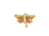 un gros plan sur une broche en forme de papillon dorée et orange