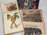 plusieurs vieux livres sur lesquels figurent des images d'hommes et de femmes