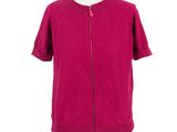 un pull rose sur un mannequin, un mannequin, un mannequin, un mannequin, un mannequin, un mannequin, un mannequin, un mannequin, un mannequin