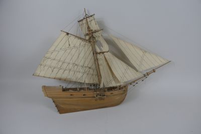 La « Jamaïca » Sloop arme du XVIII° siècle.