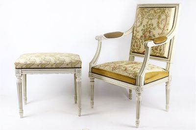 Fauteuil de style Louis XVI à dossier plat en bois laqué bla… - Photo 1