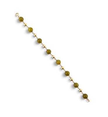 Bracelet en or jaune 14 carats orné de perles de verre vertes