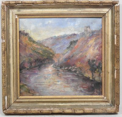 un tableau représentant une rivière avec des montagnes en arrière-plan