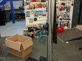 a machine that is sitting on a table in a room