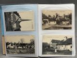 plusieurs vieilles photos en noir et blanc d'une ferme et d'une maison