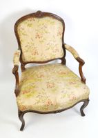 Fauteuil Louis XV dossier à la reine galbé, pieds cambrés, e… (photo 2)
