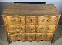 Commode arbalète en noyer ouvrant à trois tiroirs, les monta… (photo 2)