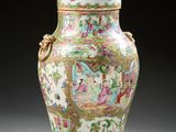 an image of a vase with a lid sitting on top of a table