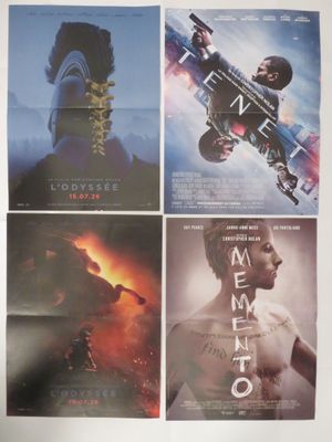 quatre affiches de films mettant en scène des hommes en noir et des hommes en blanc